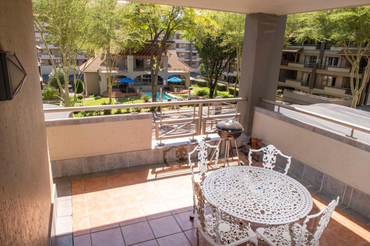 Grayston Exec Apartments Γιοχάνεσμπουργκ Εξωτερικό φωτογραφία