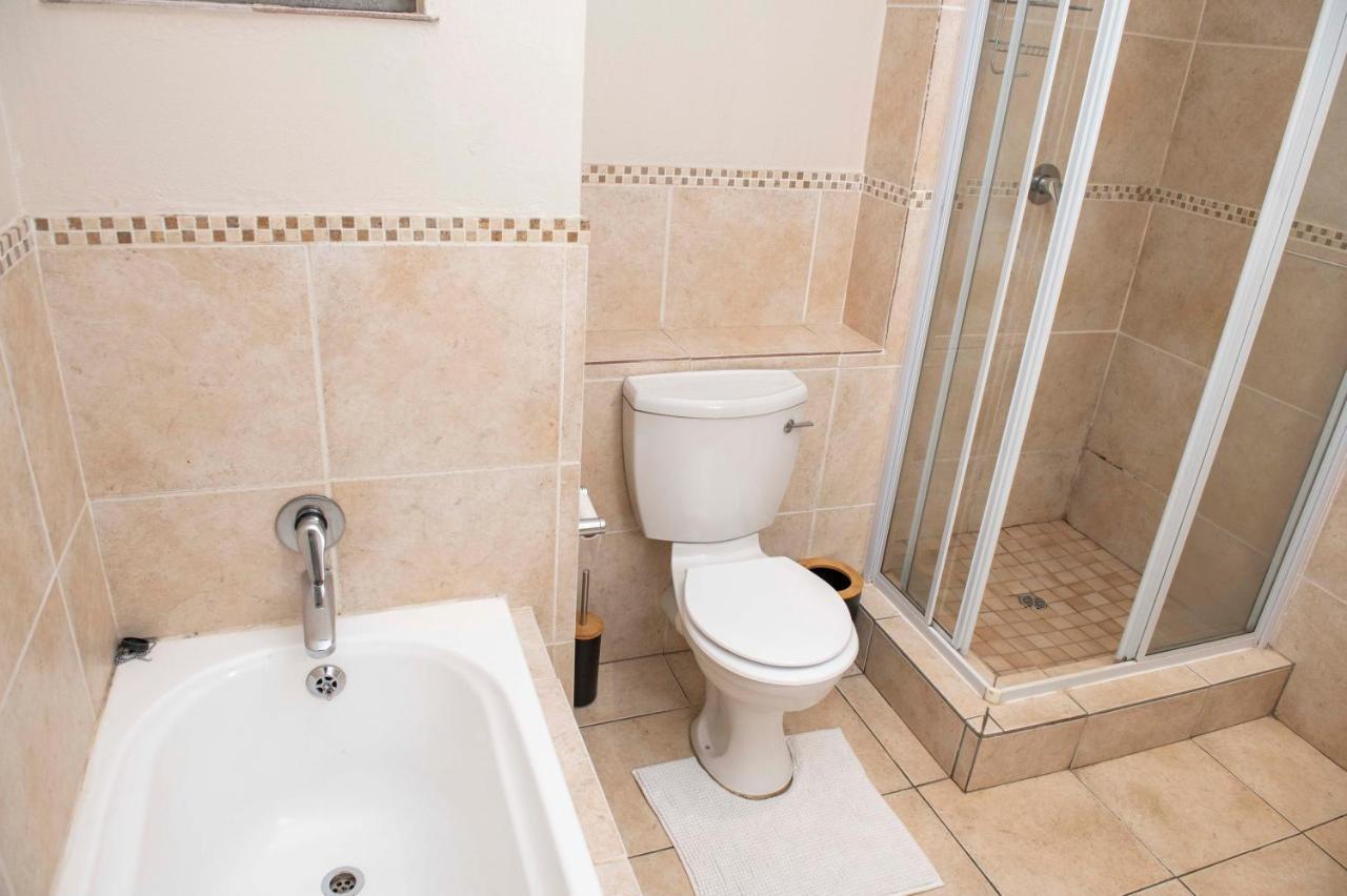 Grayston Exec Apartments Γιοχάνεσμπουργκ Εξωτερικό φωτογραφία